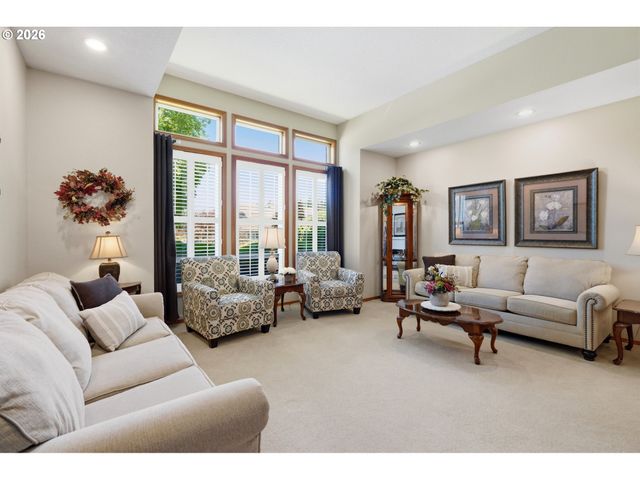 21820 Sw FULLER Dr, Tualatin, OR 97062