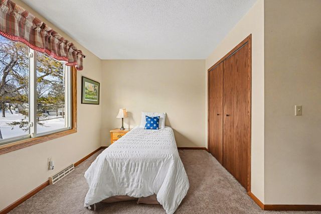 851 Sherwood Road, Shoreview, MN 55126