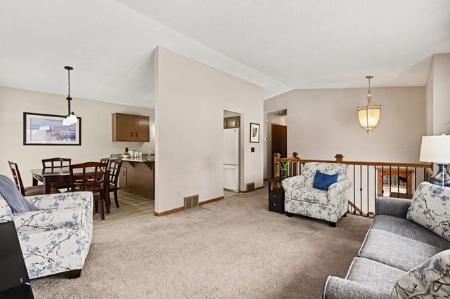 851 Sherwood Road, Shoreview, MN 55126