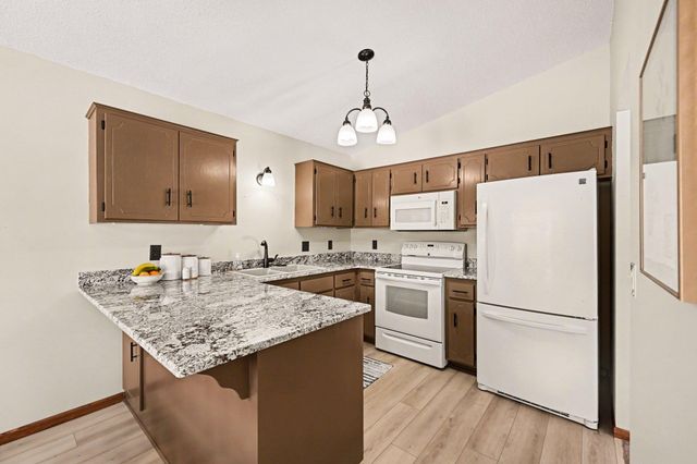 851 Sherwood Road, Shoreview, MN 55126