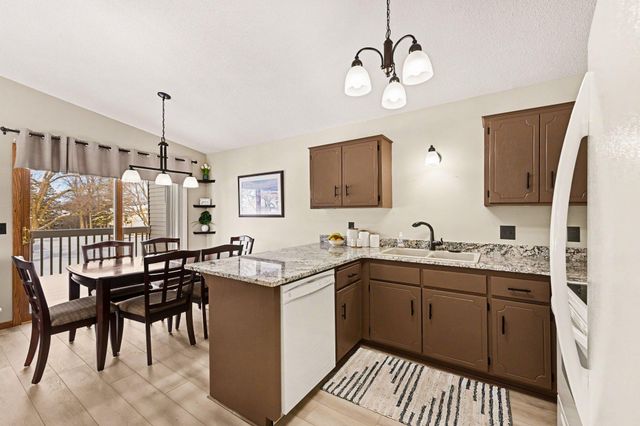 851 Sherwood Road, Shoreview, MN 55126