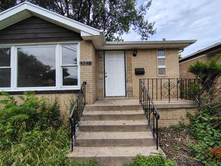 8924 S Paulina Street, Chicago, IL 60620
