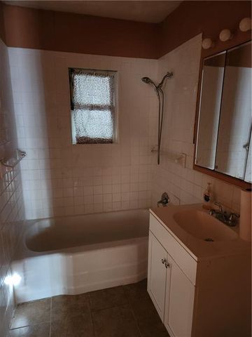 3947 Bales Avenue, Kansas City, MO 64130