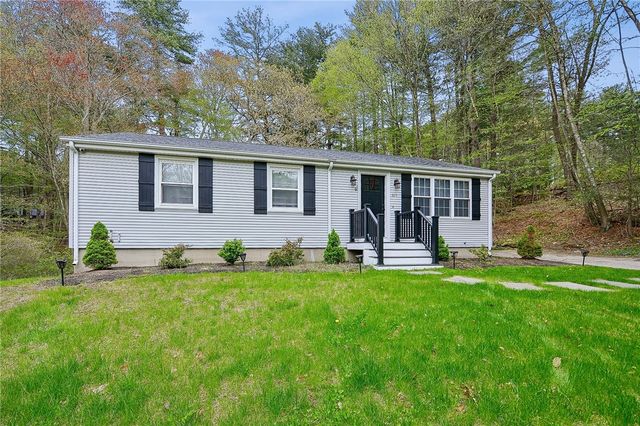 611 Lake Washington Drive, Glocester, RI 02814