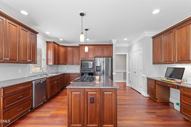 7621 Kensington Manor Lane, Wake Forest, NC 27587