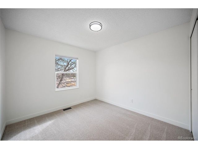 7160 Alpenwood Way, Colorado Springs, CO 80918