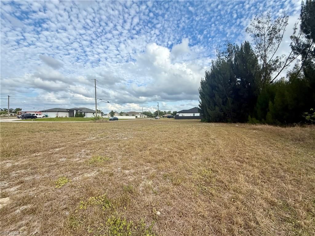 3644 NE 9th PL, CAPE CORAL, FL 33909 — photo 5