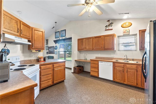 114 Brumbaugh Court, Englewood, OH 45322