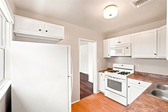 7012 Natick Avenue, Van Nuys, CA 91405