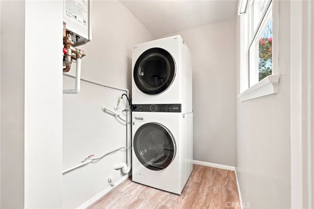 7012 Natick Avenue, Van Nuys, CA 91405