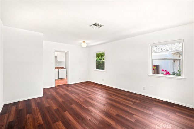 7012 Natick Avenue, Van Nuys, CA 91405