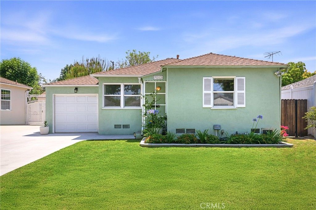 7012 Natick Avenue, Van Nuys, CA 91405