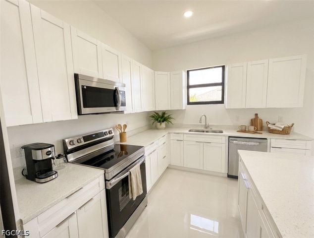4229 NW 32nd ST, Cape Coral, FL 33993