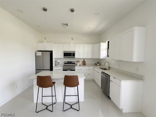 4229 NW 32nd ST, Cape Coral, FL 33993