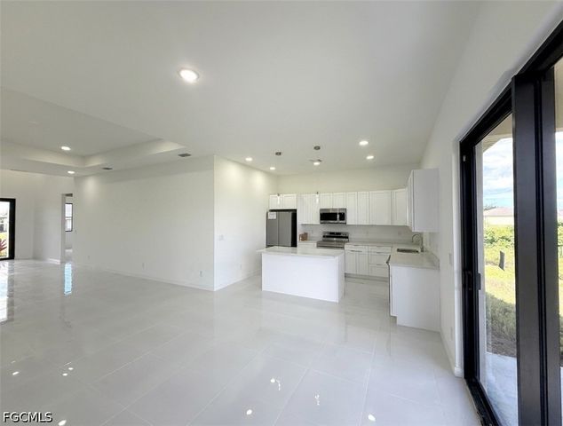 4229 NW 32nd ST, Cape Coral, FL 33993