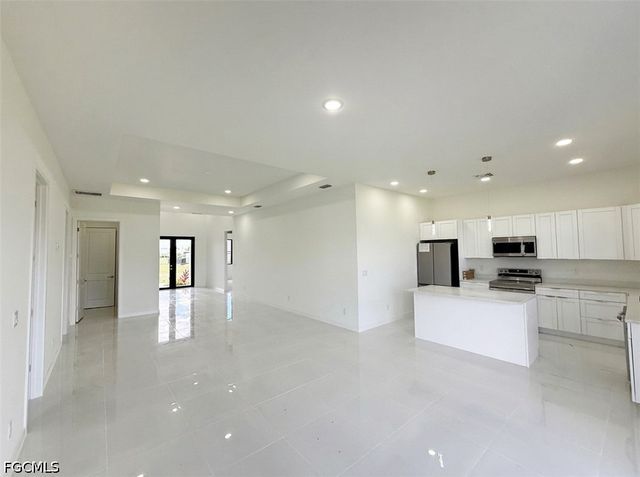 4229 NW 32nd ST, Cape Coral, FL 33993