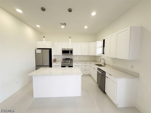 4229 NW 32nd ST, Cape Coral, FL 33993
