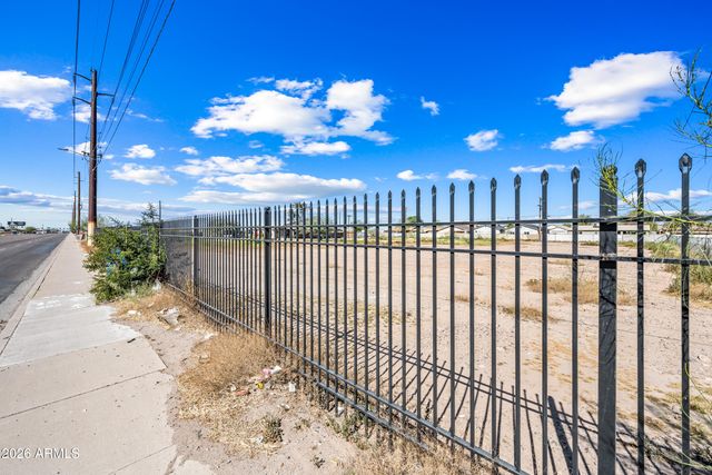 764 W BROADWAY Road 2, Phoenix, AZ 85041