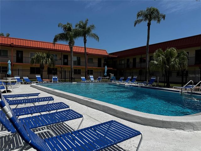 10365 PARADISE BOULEVARD 9, Treasure Island, FL 33706