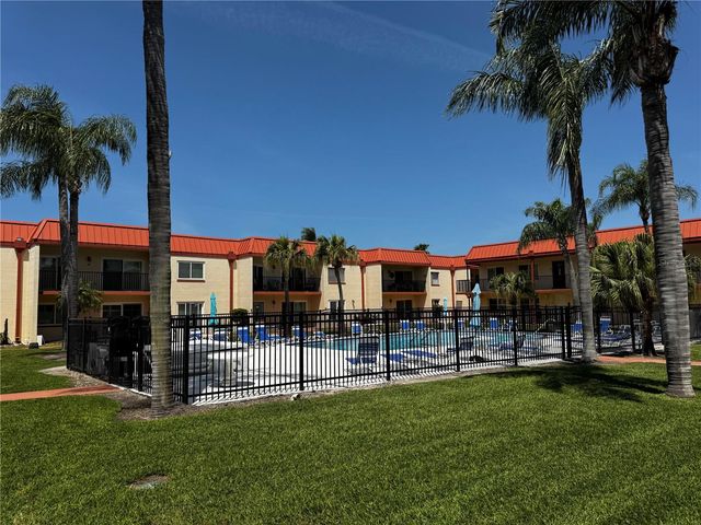 10365 PARADISE BOULEVARD 9, Treasure Island, FL 33706