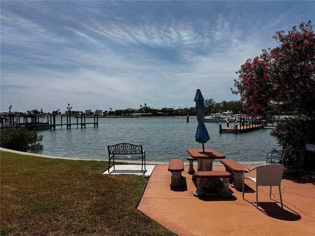 10365 PARADISE BOULEVARD 9, Treasure Island, FL 33706