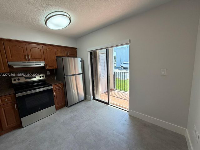1360 W 41st Street 103, Hialeah, FL 33012