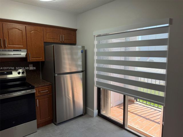 1360 W 41st Street 103, Hialeah, FL 33012