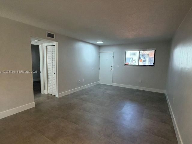 1360 W 41st Street 103, Hialeah, FL 33012