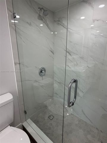 1360 W 41st Street 103, Hialeah, FL 33012