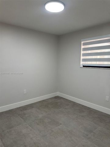1360 W 41st Street 103, Hialeah, FL 33012