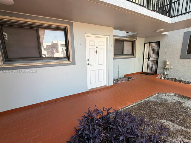 1360 W 41st Street 103, Hialeah, FL 33012