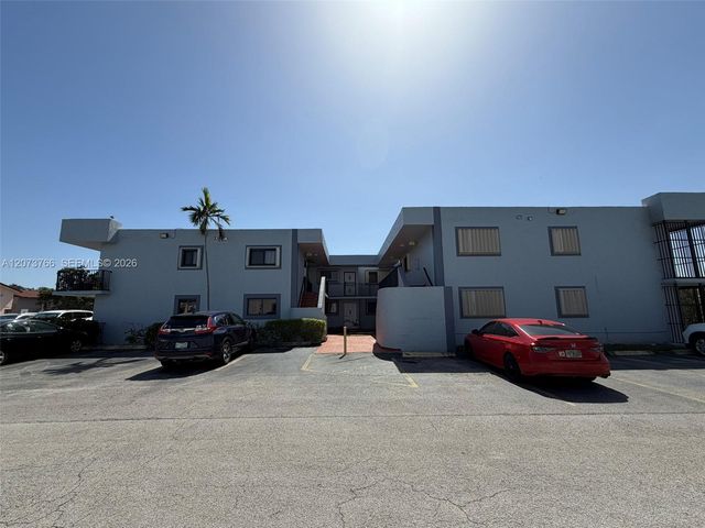 1360 W 41st Street 103, Hialeah, FL 33012