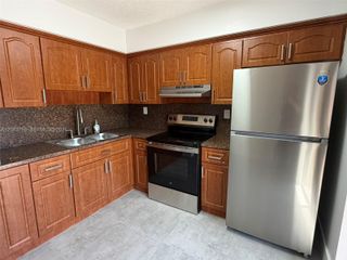 1360 W 41st Street 103, Hialeah, FL 33012