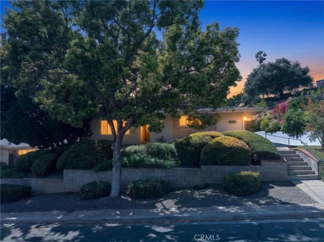 449 Hillway Drive, Vista, CA 92084