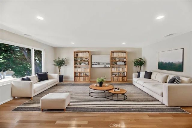 449 Hillway Drive, Vista, CA 92084