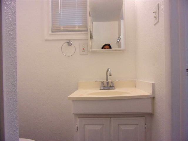 2722 Greenwood Dr, Corpus Christi, TX 78405