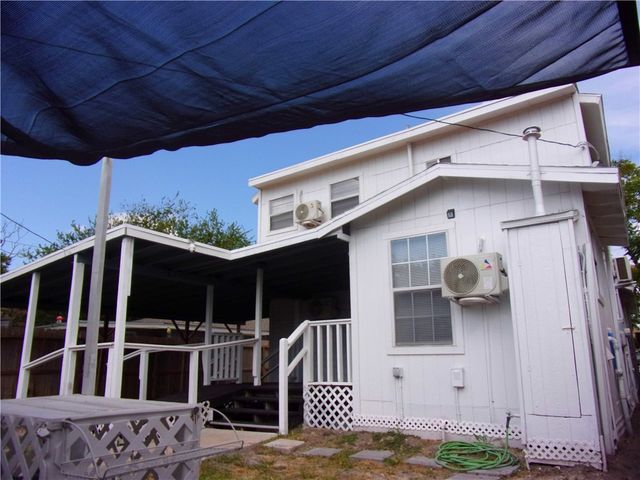 2722 Greenwood Dr, Corpus Christi, TX 78405