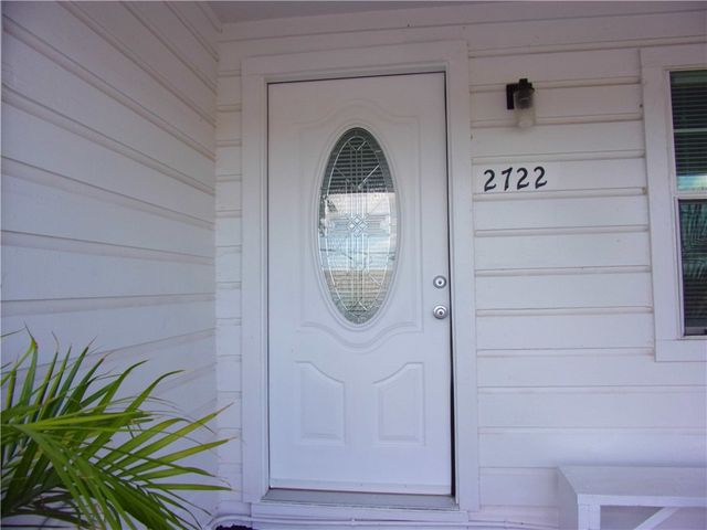 2722 Greenwood Dr, Corpus Christi, TX 78405