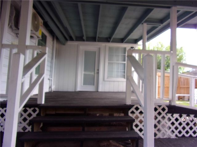 2722 Greenwood Dr, Corpus Christi, TX 78405