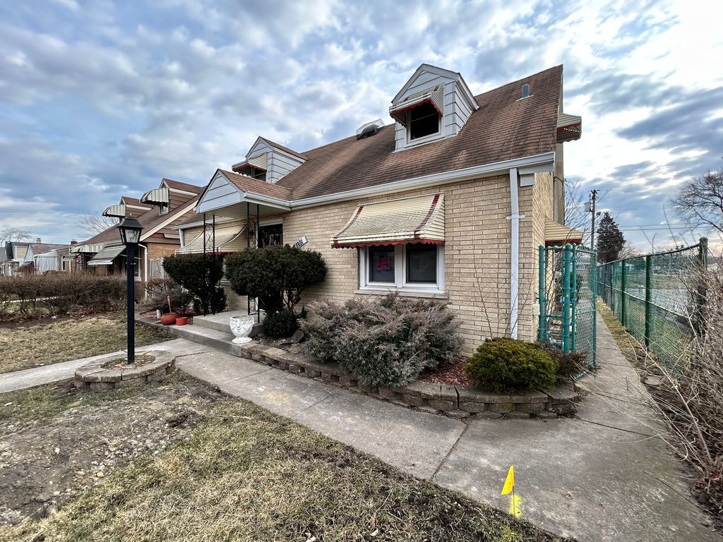 16155 Honore Avenue, Markham, IL 60428