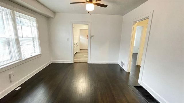 5041 Angnes Street, Kansas City, MO 64130