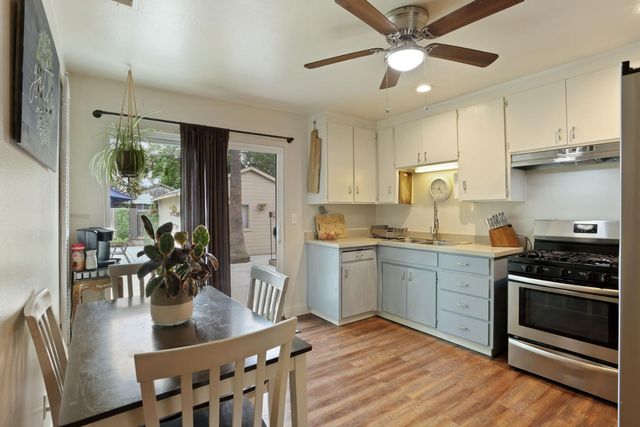 134 E Washington St, Ripon, CA 95366