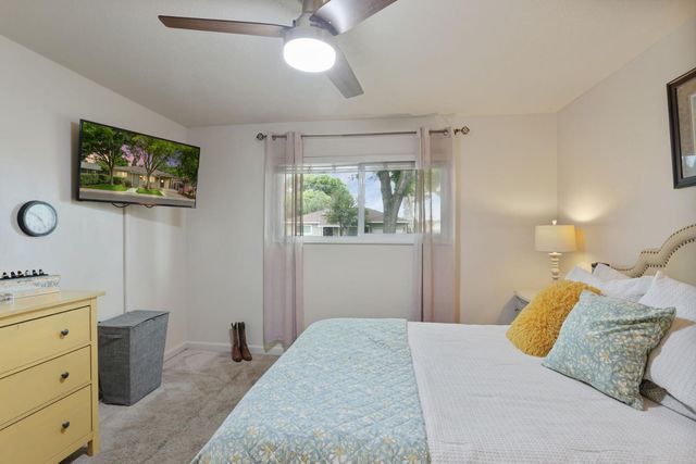 134 E Washington St, Ripon, CA 95366