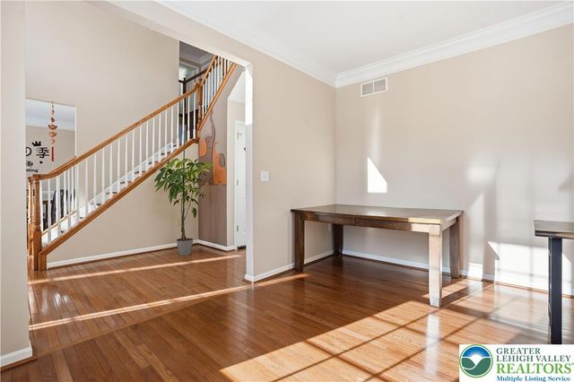 4985 Curly Horse Drive, Upper Saucon Twp, PA 18034