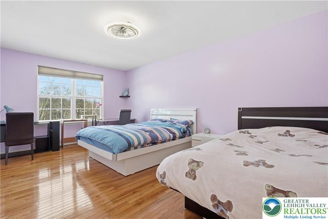 4985 Curly Horse Drive, Upper Saucon Twp, PA 18034