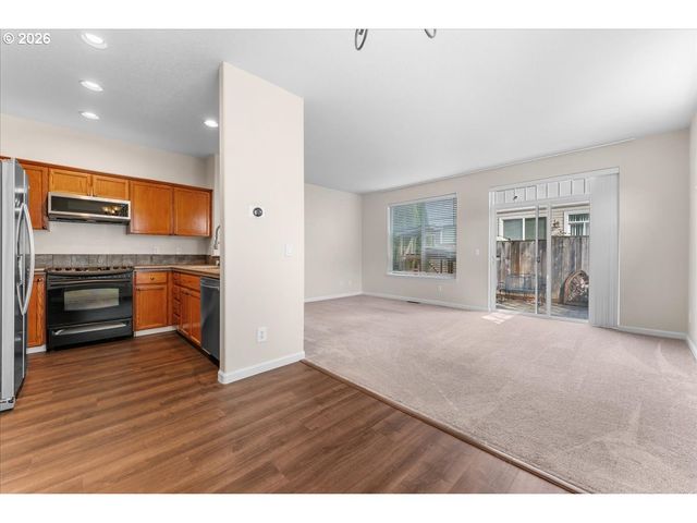 17257 Sw BERKELEY Ln, Beaverton, OR 97003