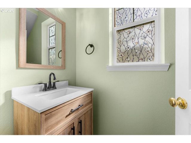 17257 Sw BERKELEY Ln, Beaverton, OR 97003