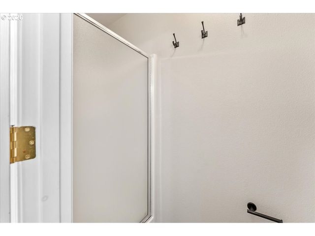 17257 Sw BERKELEY Ln, Beaverton, OR 97003