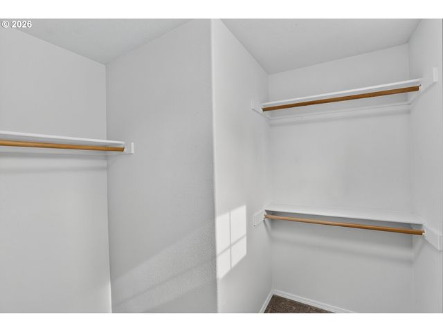 17257 Sw BERKELEY Ln, Beaverton, OR 97003