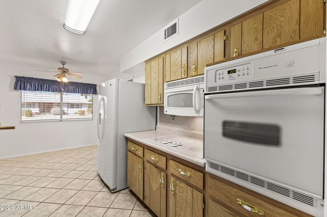 10733 W Saratoga Circle, Sun City, AZ 85351